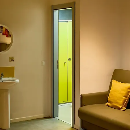 Hostel Sun & Moon Barcelona