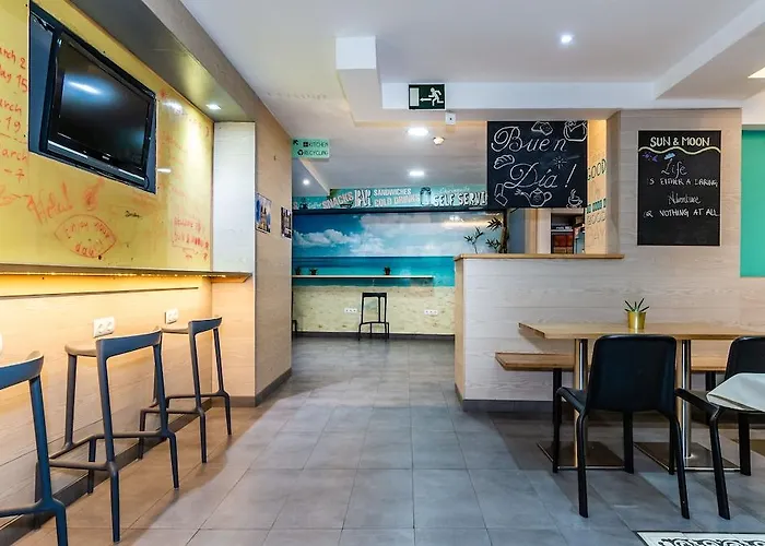 Hostel Sun & Moon Barcelona