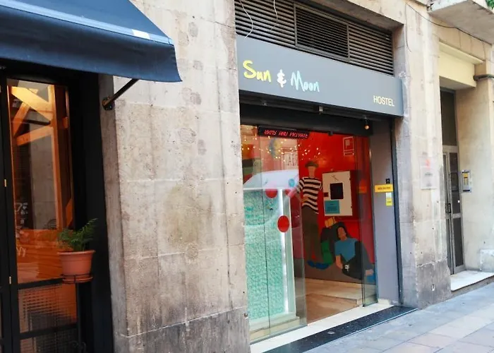 Hostel Sun & Moon Barcelona