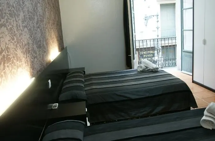 Hostel Sun & Moon *