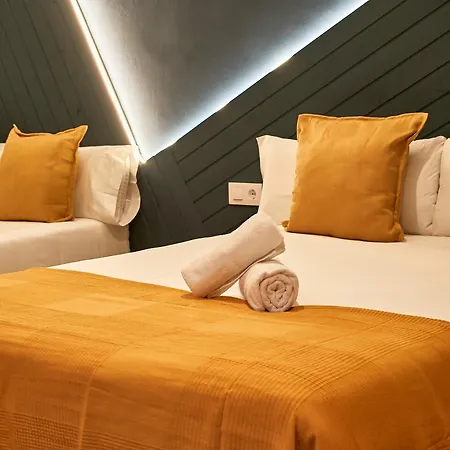 Hostal Sun & Moon *